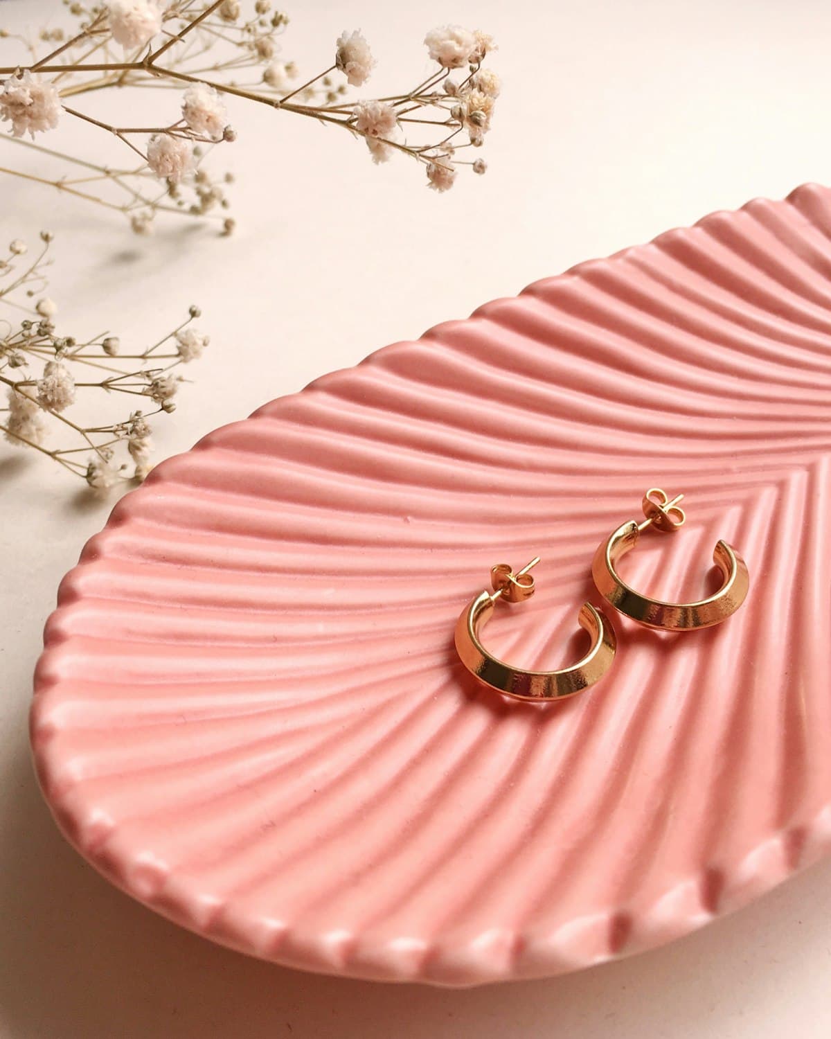 Aria Hoops