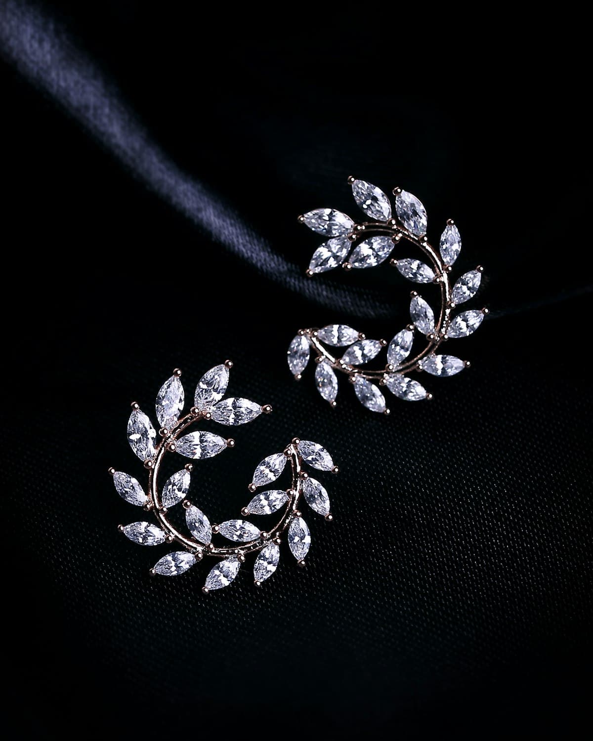 Halo Studs